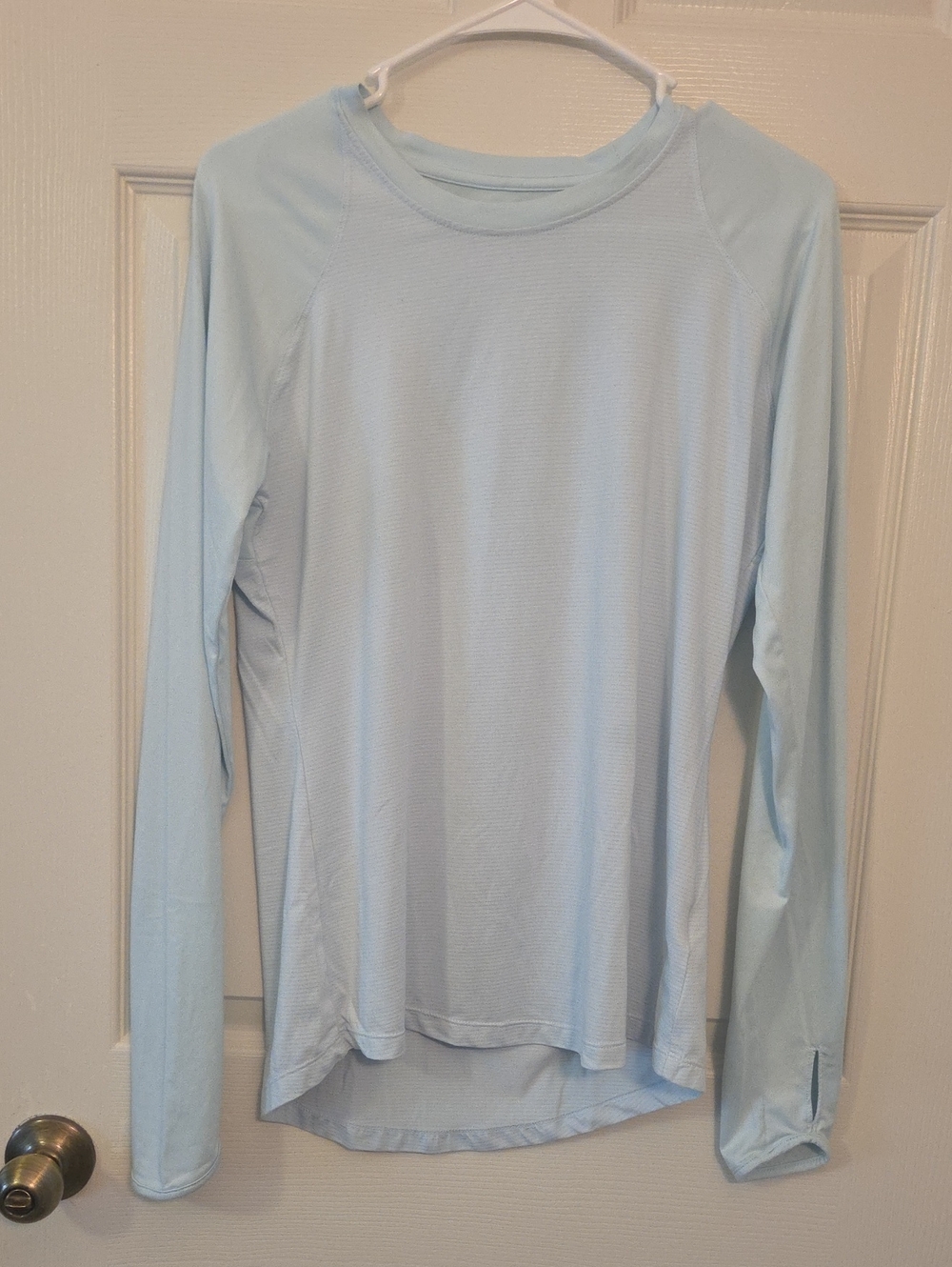 Columbia Light Blue Striped Long-Sleeve Performance Top Size Medium